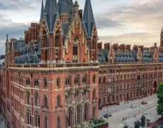 Descubre el lujo del Hotel St. Pancras Renaissance – Un destino imperdible para tu viaje a Londres